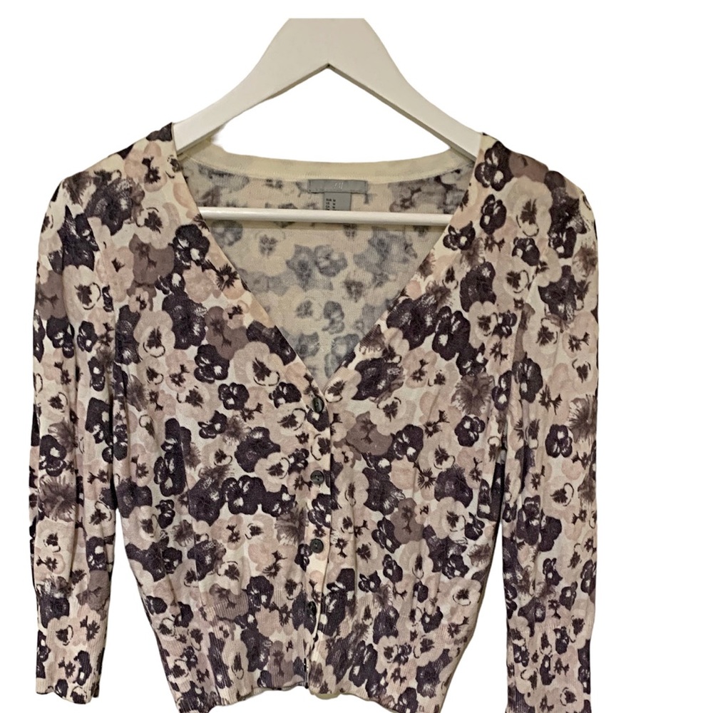 H&M Cardigan Floral Fine-knit Lightweight Floral Print Cardigan Size M